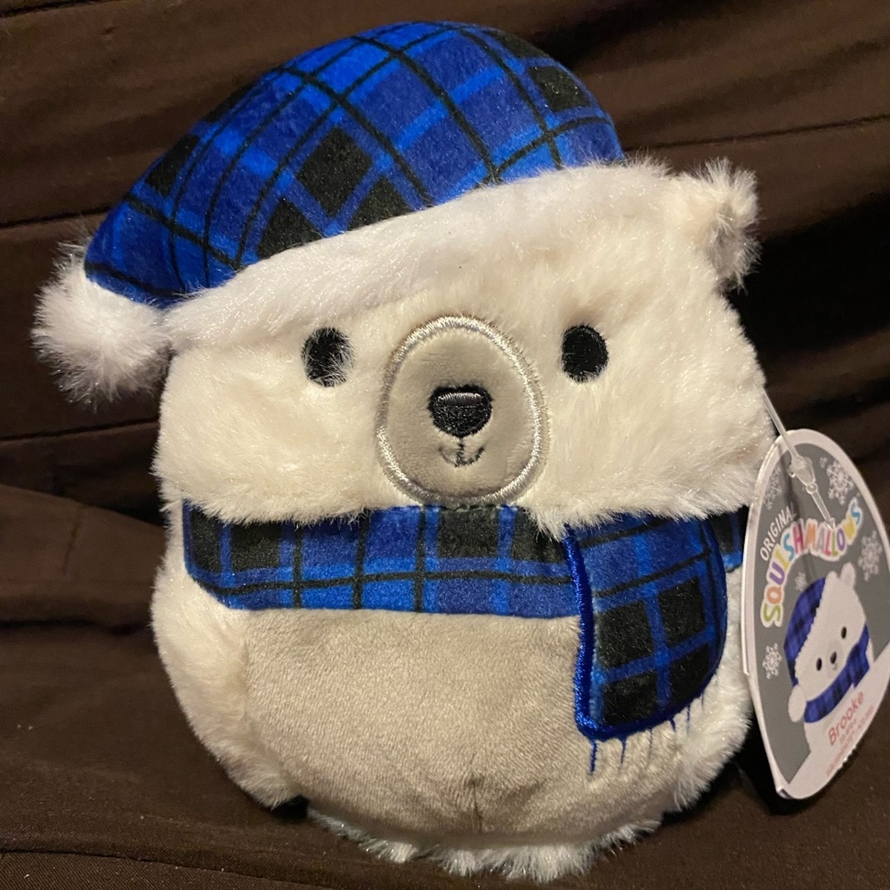 Brooke 5” Polar Bear Squishmallow NWT
